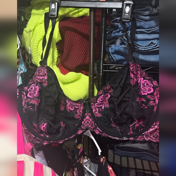 🍁Like new Torrid 46dd Unlined Full Coverage Bra - Picture 2 of 5